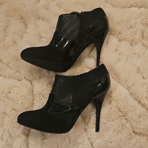 Guess Black Patent Leather Heeled Boots